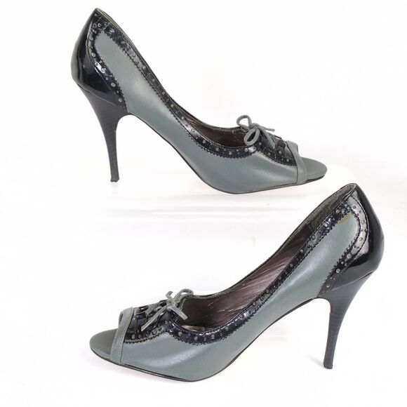 Joey Women's 9.5 Peep Toe 4" High Heels Bow Patent Brogue Trim Academia Preppy - Picture 6 of 8